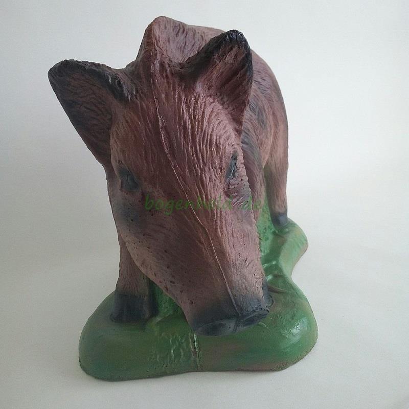 Center Point Frischling stehend